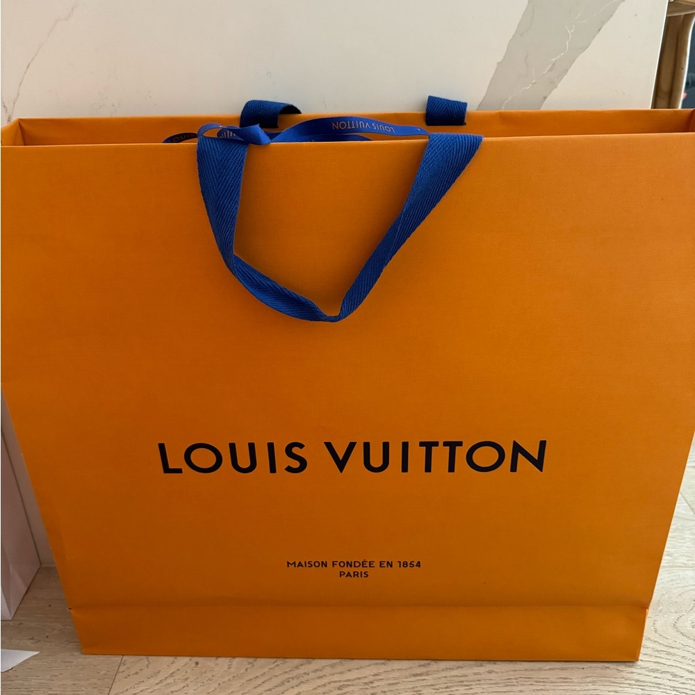 Louis Vuitton packaging